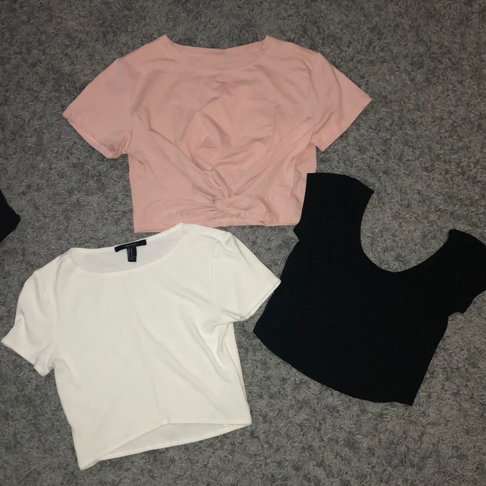 Bundle of 3 crop shirts